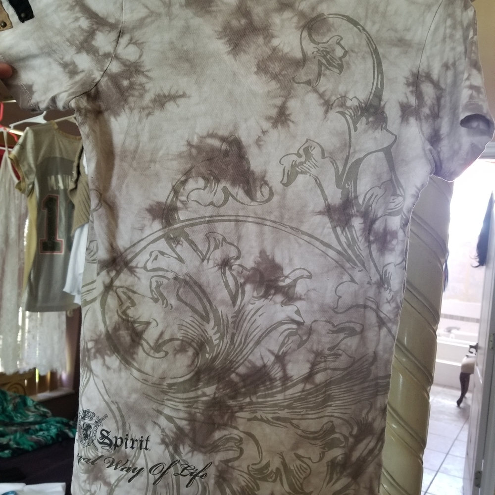 Distressed Tee - Picture 3 of 4